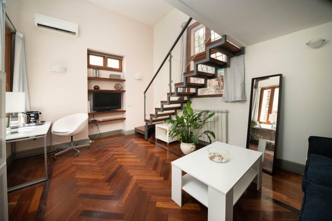 Suite Rodino Naples Exterior photo